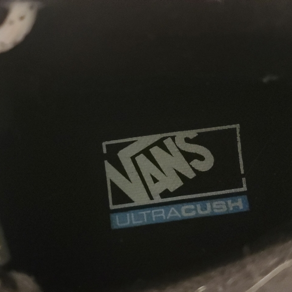 VANS Hi-tops - Picture 6 of 9